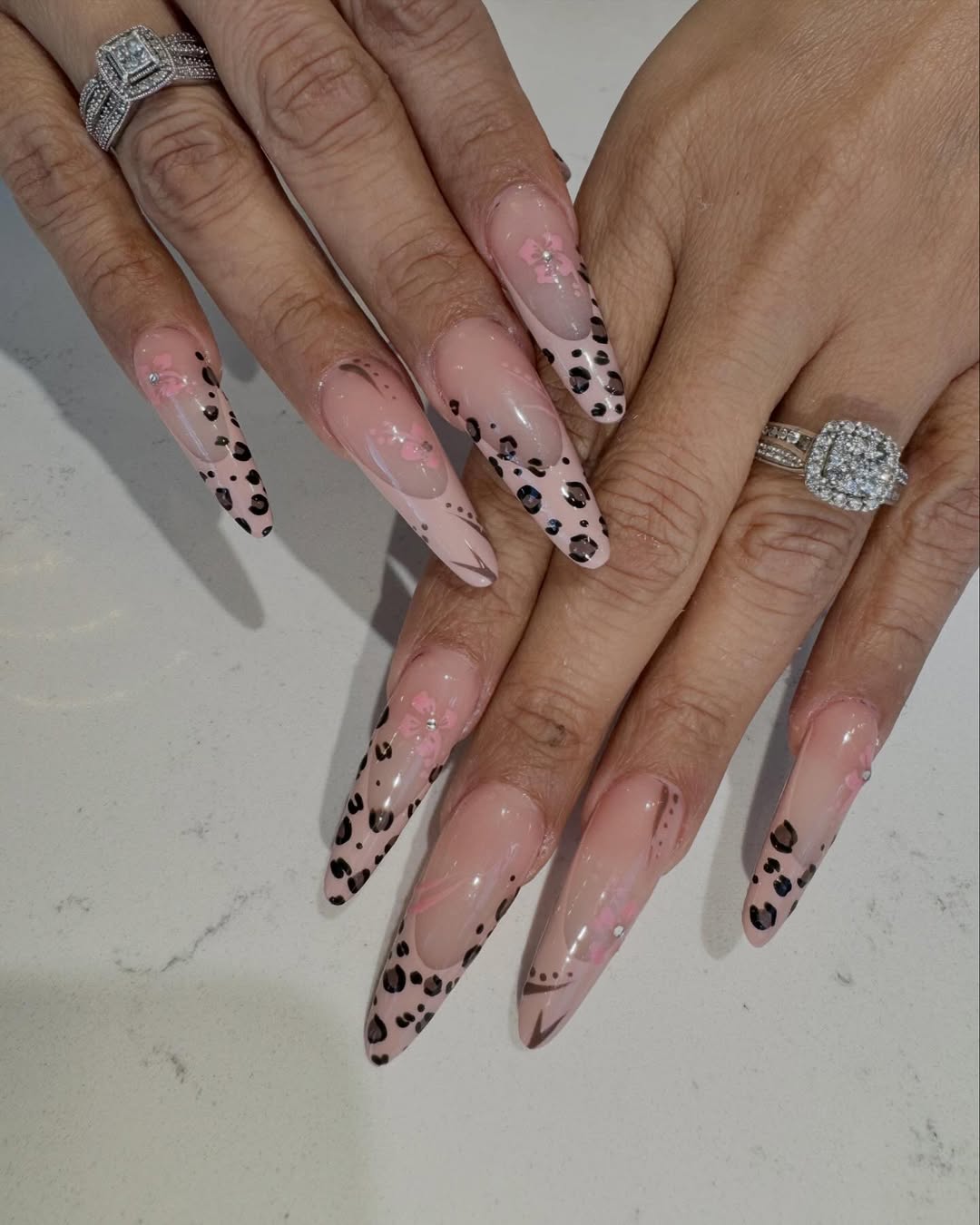 Stiletto nails with marble design - Advanced nail techniques at GoldenOne Canton